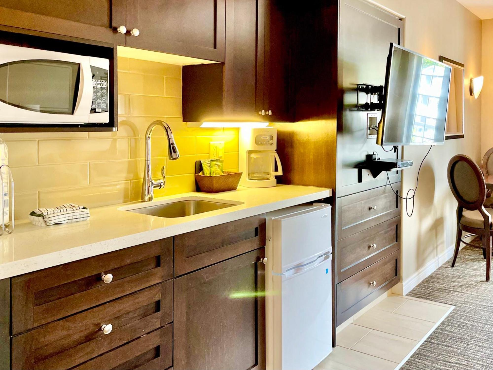 Hillside Haven: Carriage Club Resort Retreat Edgar Экстерьер фото