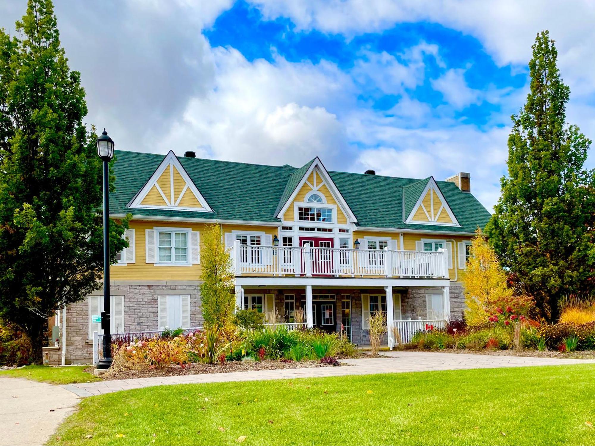 Hillside Haven: Carriage Club Resort Retreat Edgar Экстерьер фото